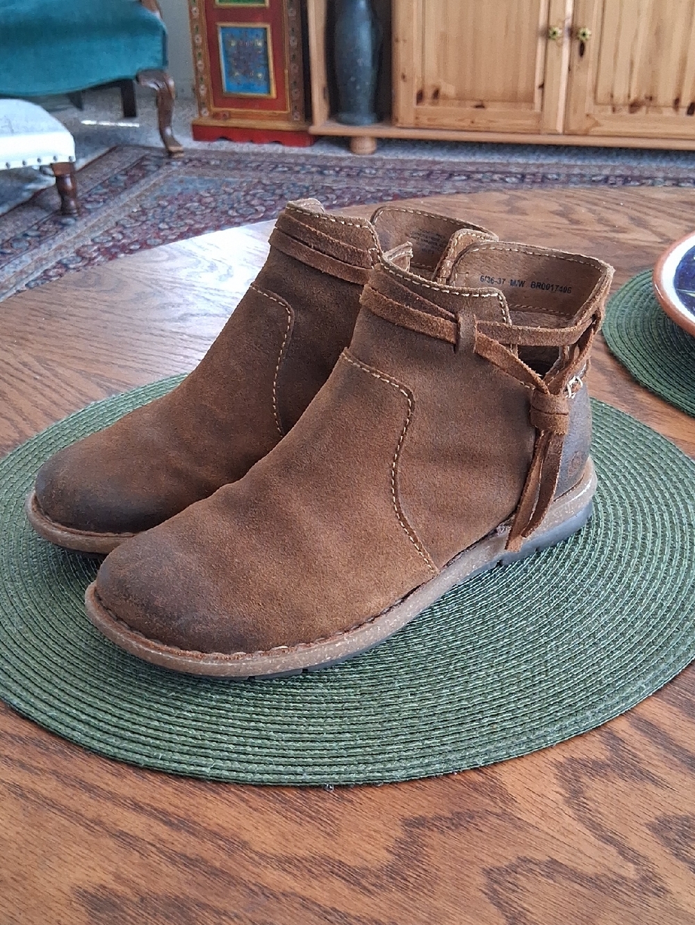 Born Wynter Brown Leather Boho Tassel Ankle Zip Boots Size 6